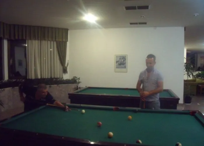 Sunshine Hotel